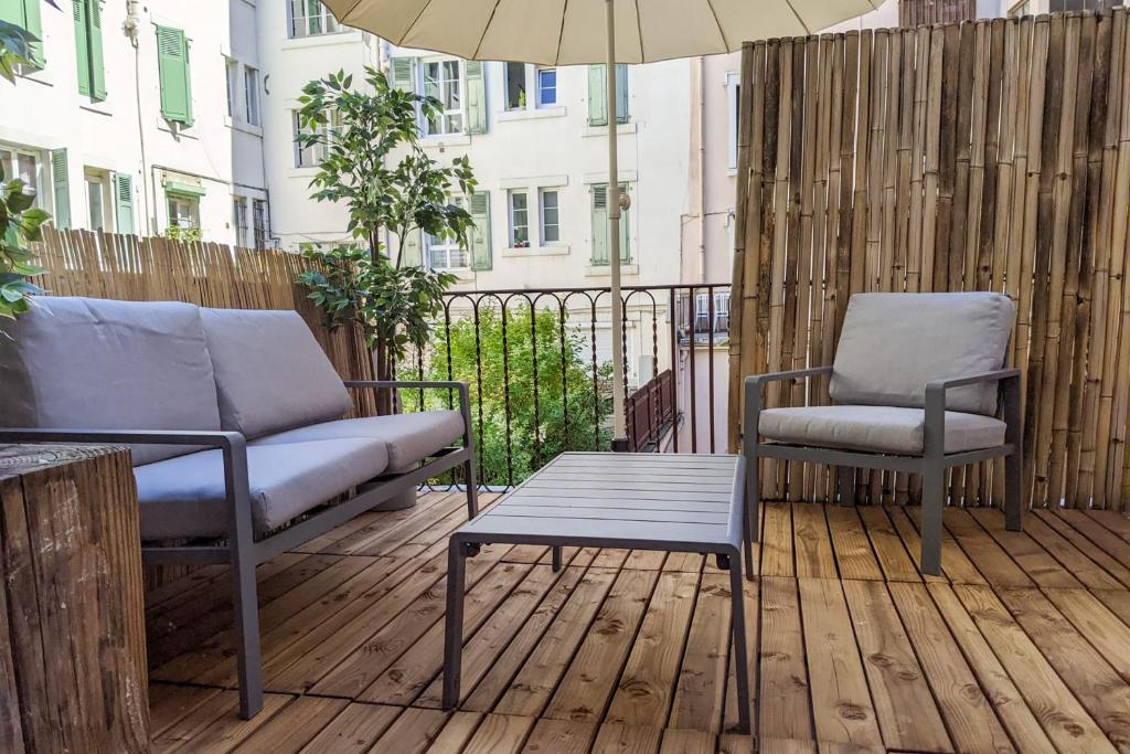 Balkón alebo terasa v ubytovaní La Terrasse Vaugelas - 2 bedroom apartment with terrace