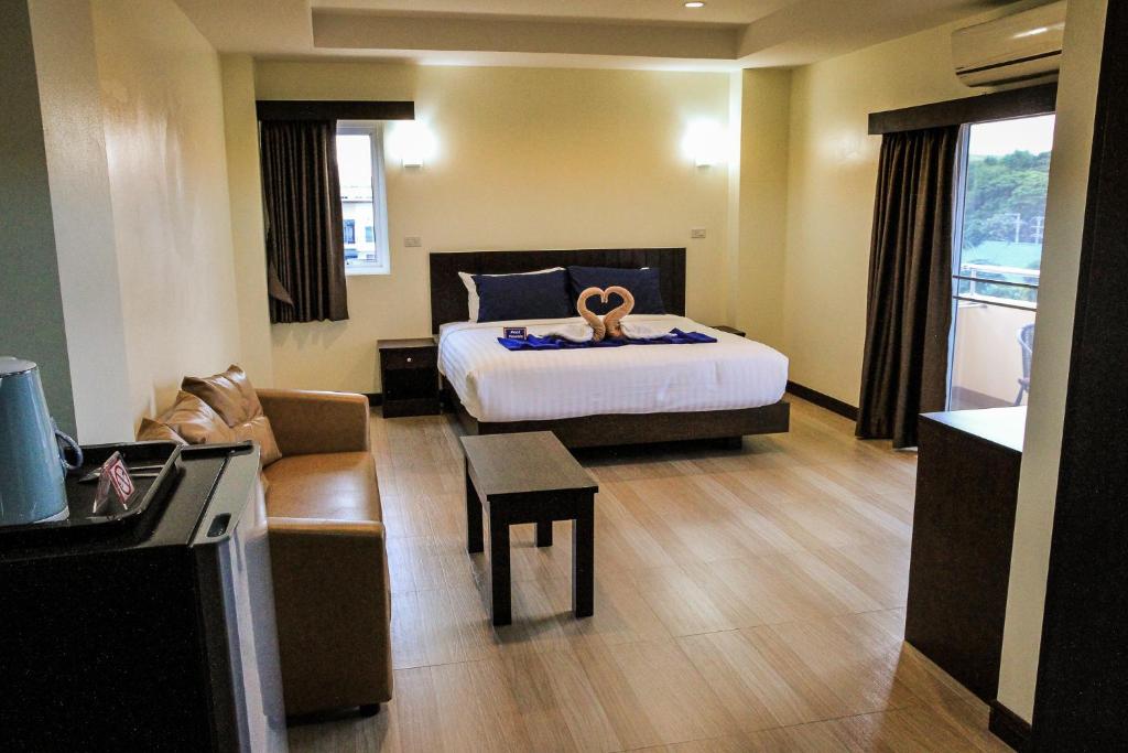 Sky Villa Hua Hin Guesthouse - Adults-Only - 1