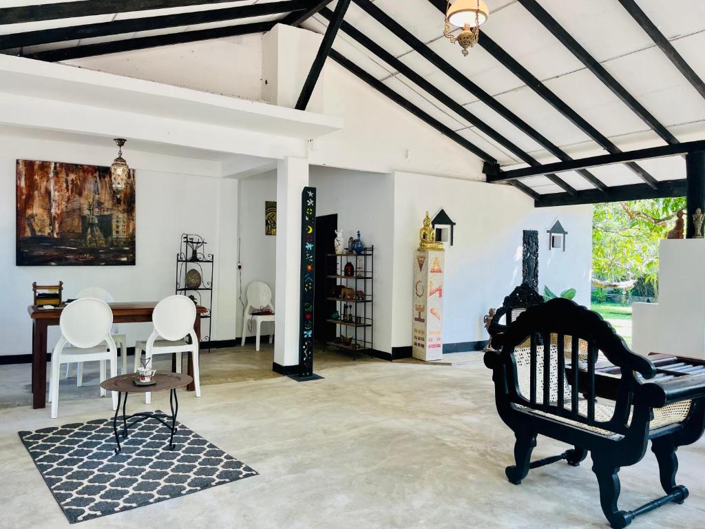 Posezení v ubytování Hotel Sigiriya Kele