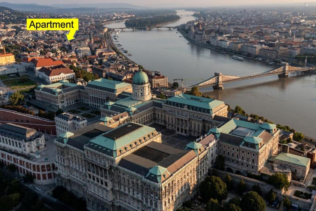 Výhľad na mesto Budapešť alebo výhľad na mesto priamo z apartmánu