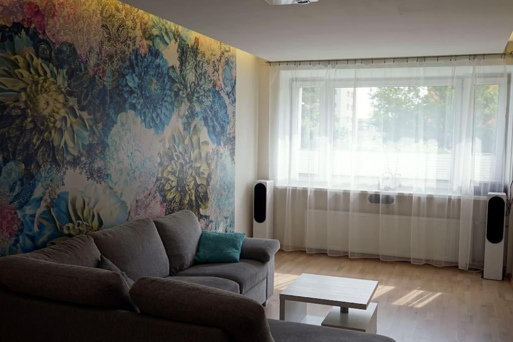 Cozy apartment near Lõunakeskus with home cinema - Apartamento De Una Habitación