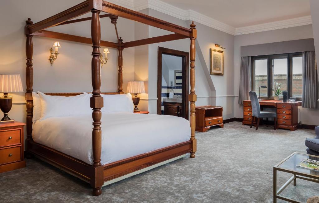 Dunston Hall Hotel, Spa & Golf Resort - Cuatro Póster