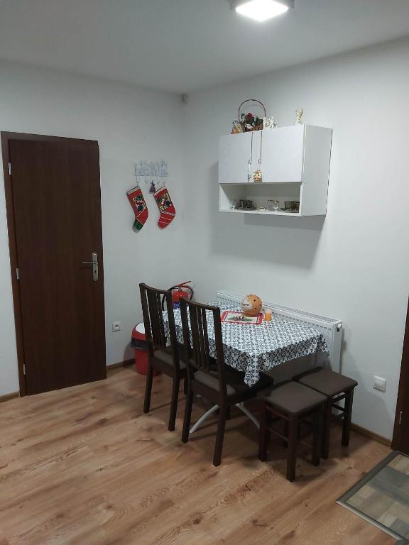BeKiVi apartmány - アパートメント テラス付