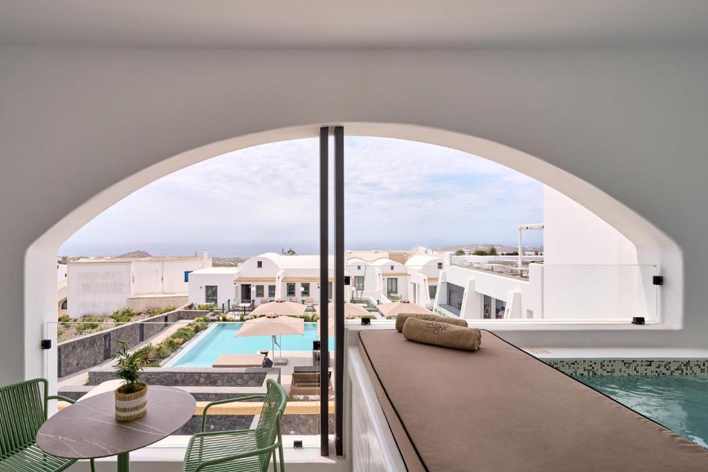 Alleys All-Suite Hotel & Spa - 1