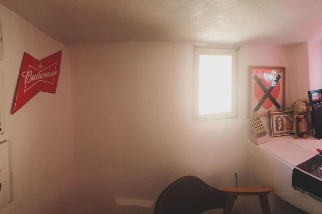 Televízia a/alebo spoločenská miestnosť v ubytovaní Casa Colorista En El Casco Antiguo