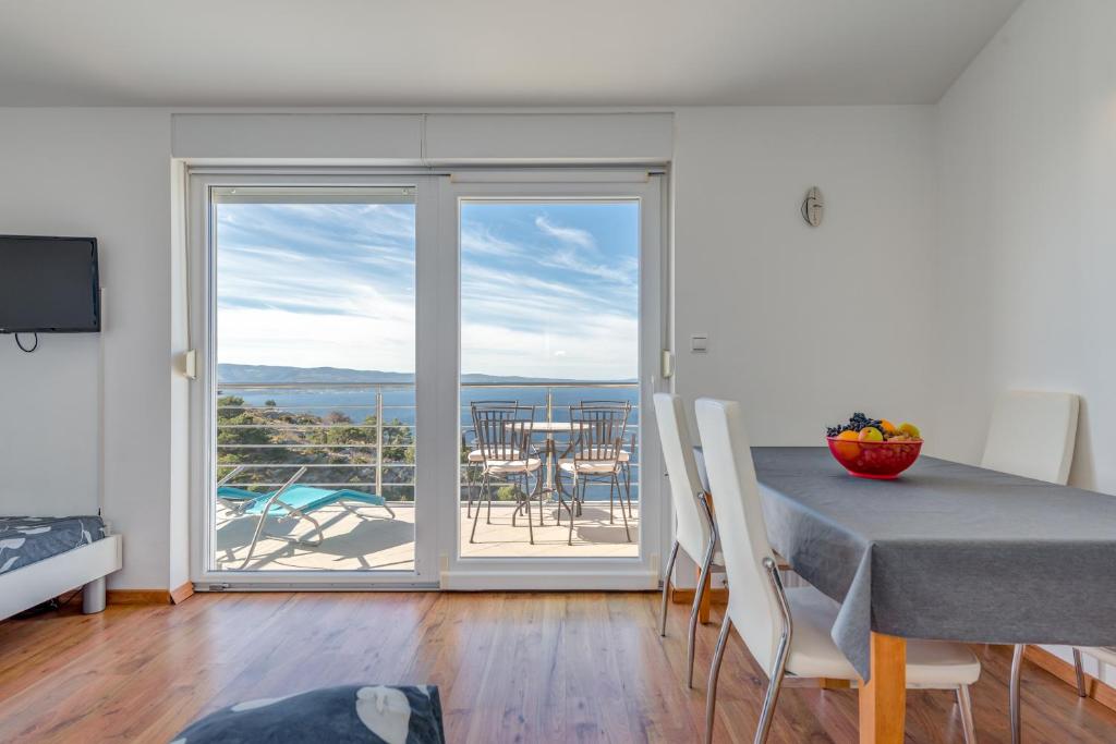 Balkón nebo terasa v ubytování Pikolo Apartments Omiš
