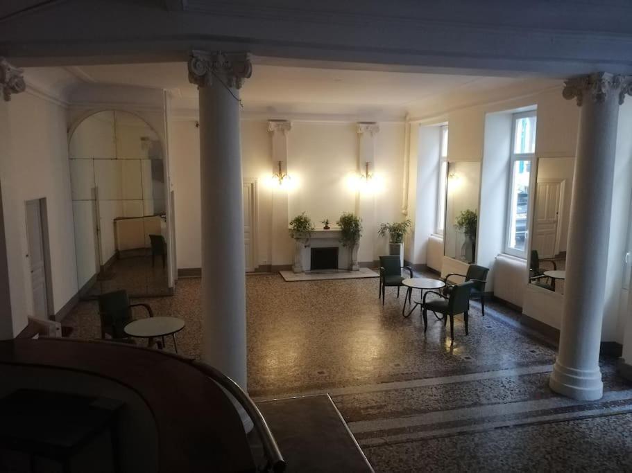 Posedenie v ubytovaní Le Nid douillet splendide Linge fourni