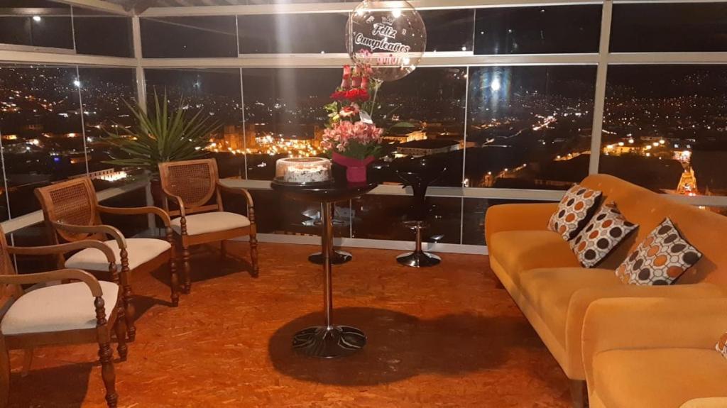 Posezení v ubytování Hotel Luna de Oro Cusco