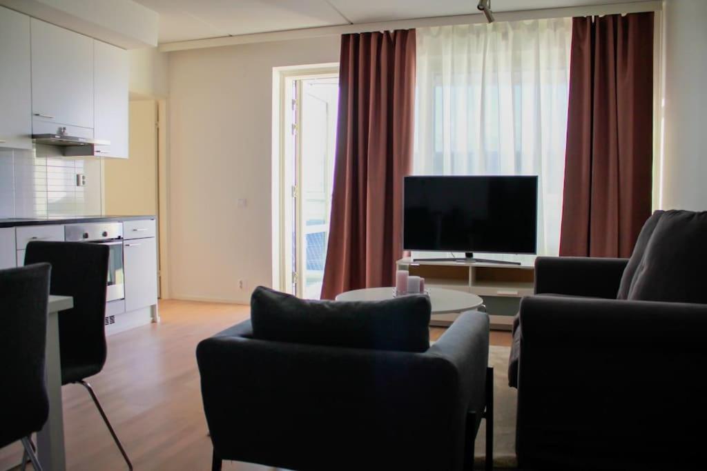 TV a/nebo společenská místnost v ubytování Modern apartment with Sauna, near Transit Hub/Dixi