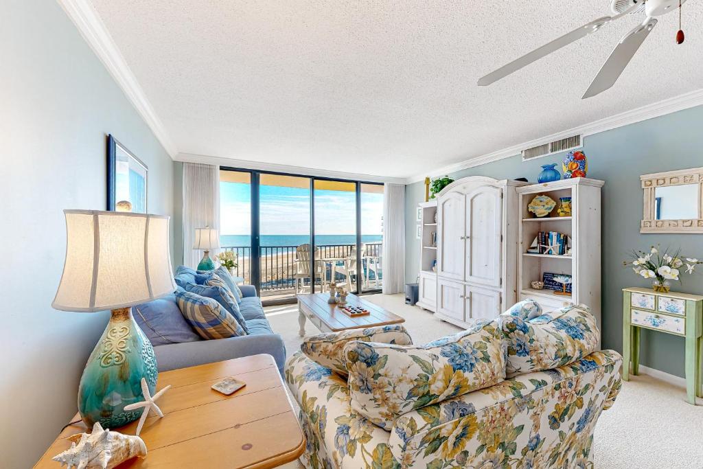 Χώρος καθιστικού στο Sea Colony --- 604 Brandywine House