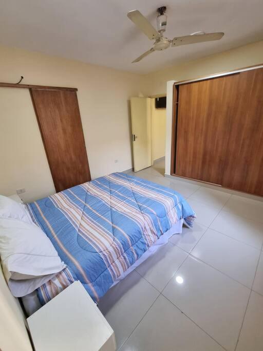 Апартамент Hermosa suite con kichinet y entrada independiente (Парагвай  Асунсион) - Booking.com