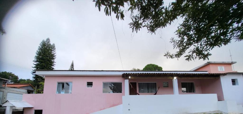 Casa Aconchegante com Piscina e Spa - Housity