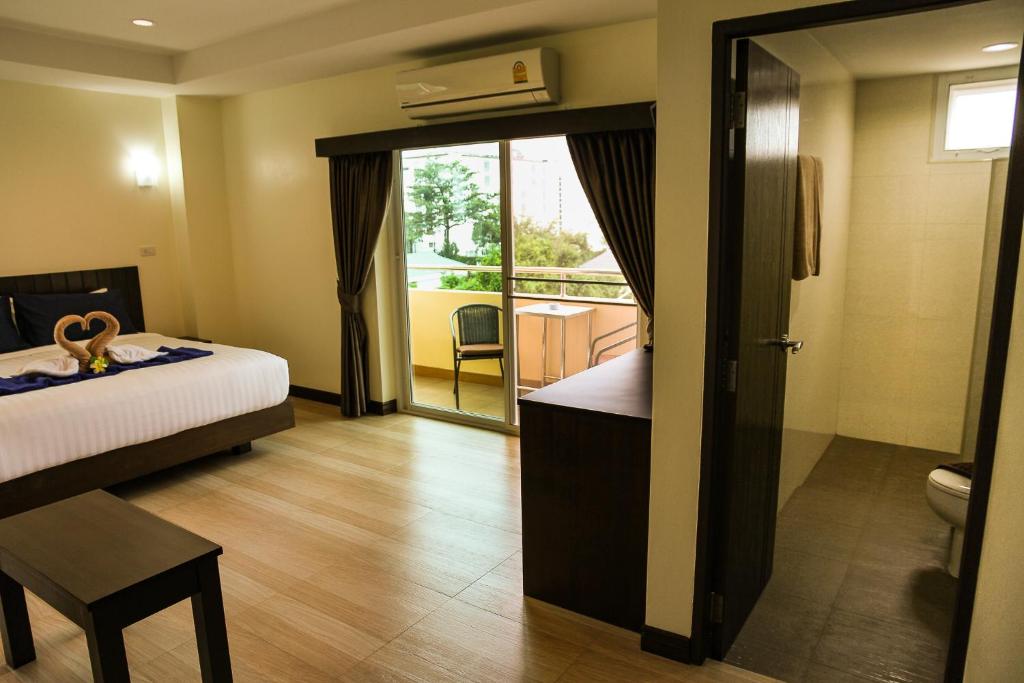 Sky Villa Hua Hin Guesthouse - Adults-Only - 6