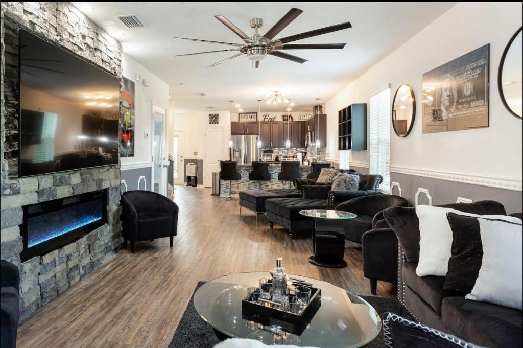 3 Bedroom Luxury Home Near Ybor City/Downtown Area