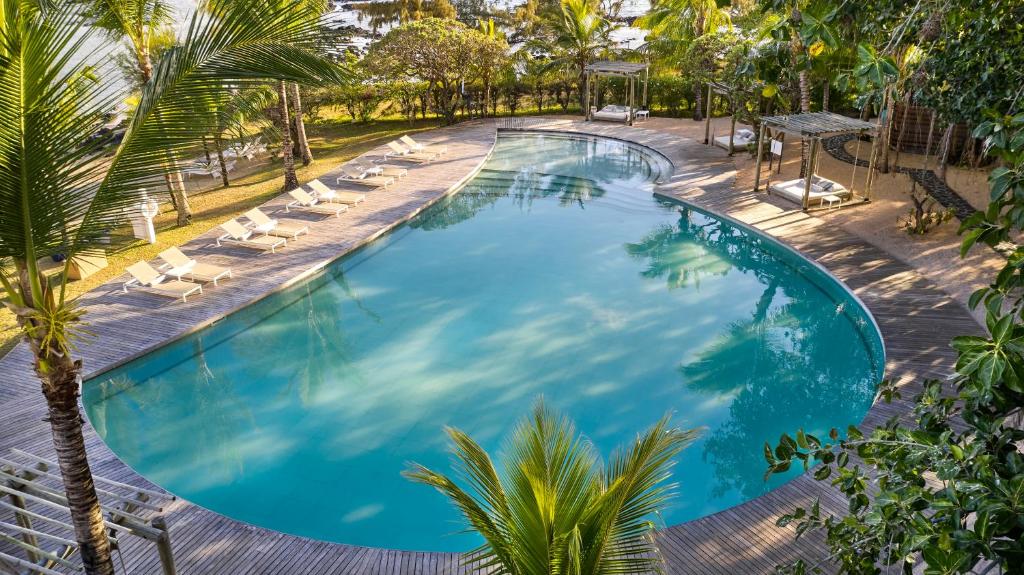 Bazén v ubytování LUX* Grand Gaube Resort & Villas nebo v jeho okolí