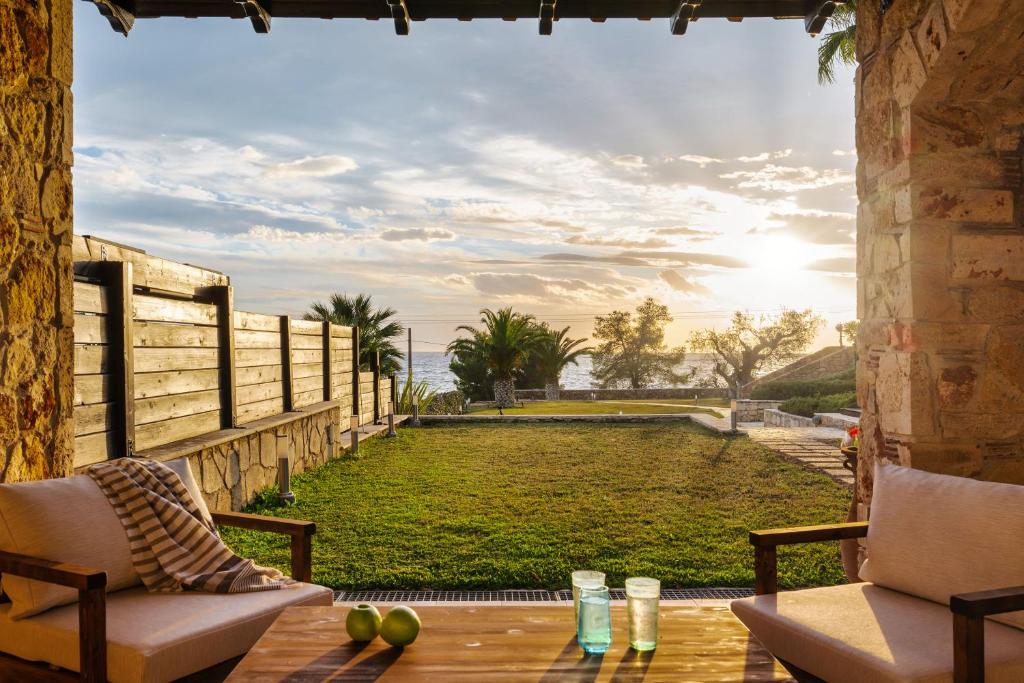 Vonkajšia záhrada v ubytovaní Palmrise Luxury Villas by Travel Pro Services - Nea Skioni Halkidiki