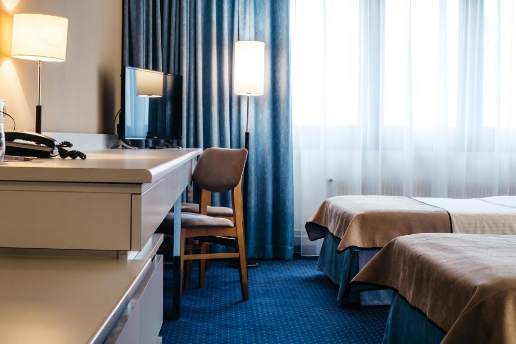 Omega Hotel - Standard Twin Room