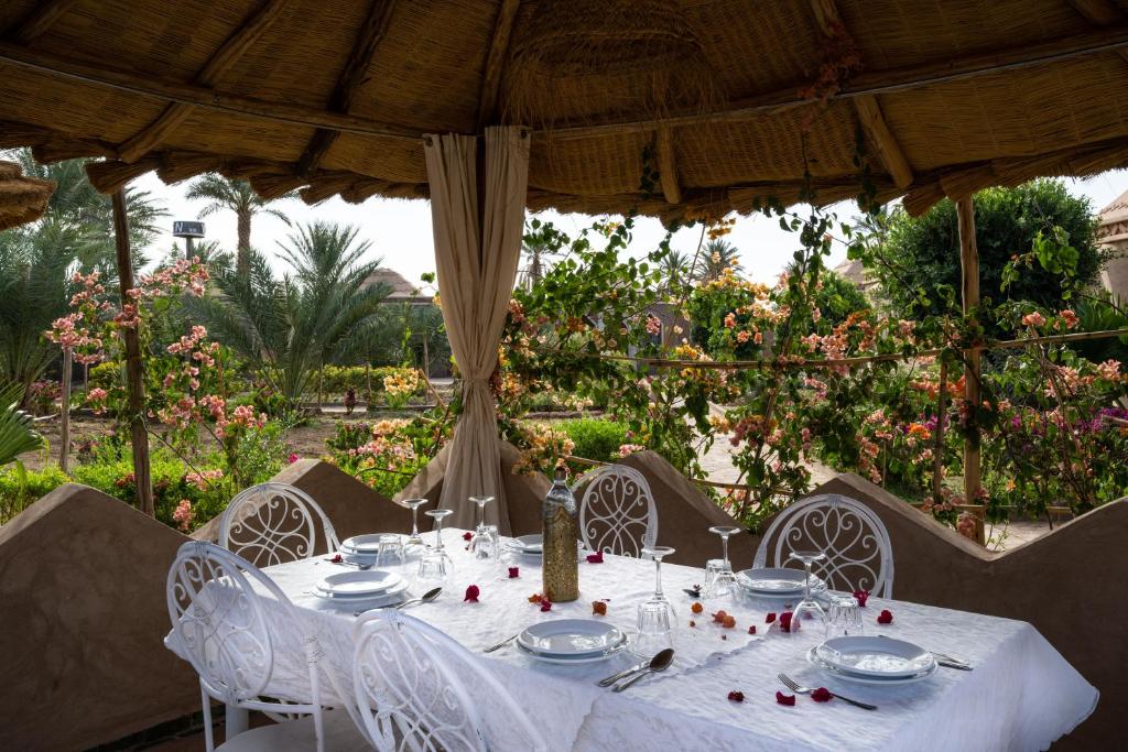 Zahrada ubytování riad sbai palace