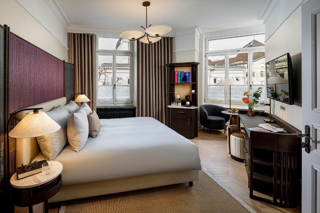 Small Luxury Hotel Ambassador Zurich - Resim 14