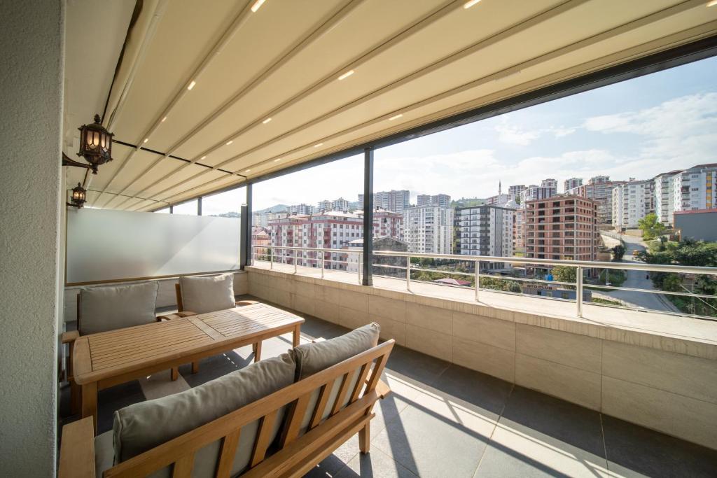 Holiday Inn - Trabzon-East by IHG - 一室一室国王套房 -- -- 顶楼/吸烟