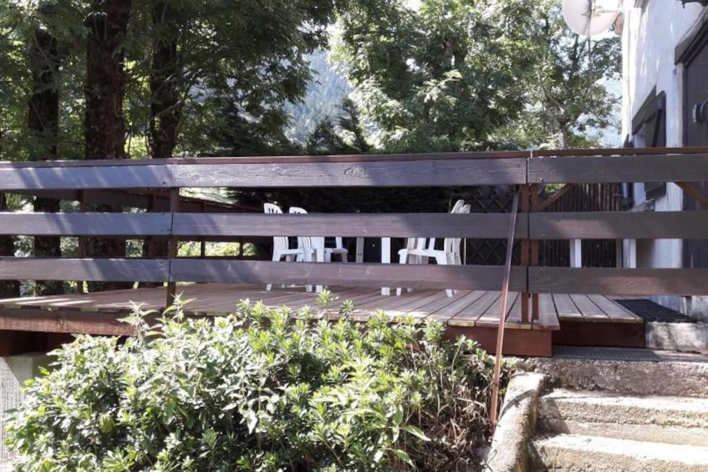 Vonkajšia záhrada v ubytovaní Chalet Oustaou Campan La Mongie Col du Tourmalet