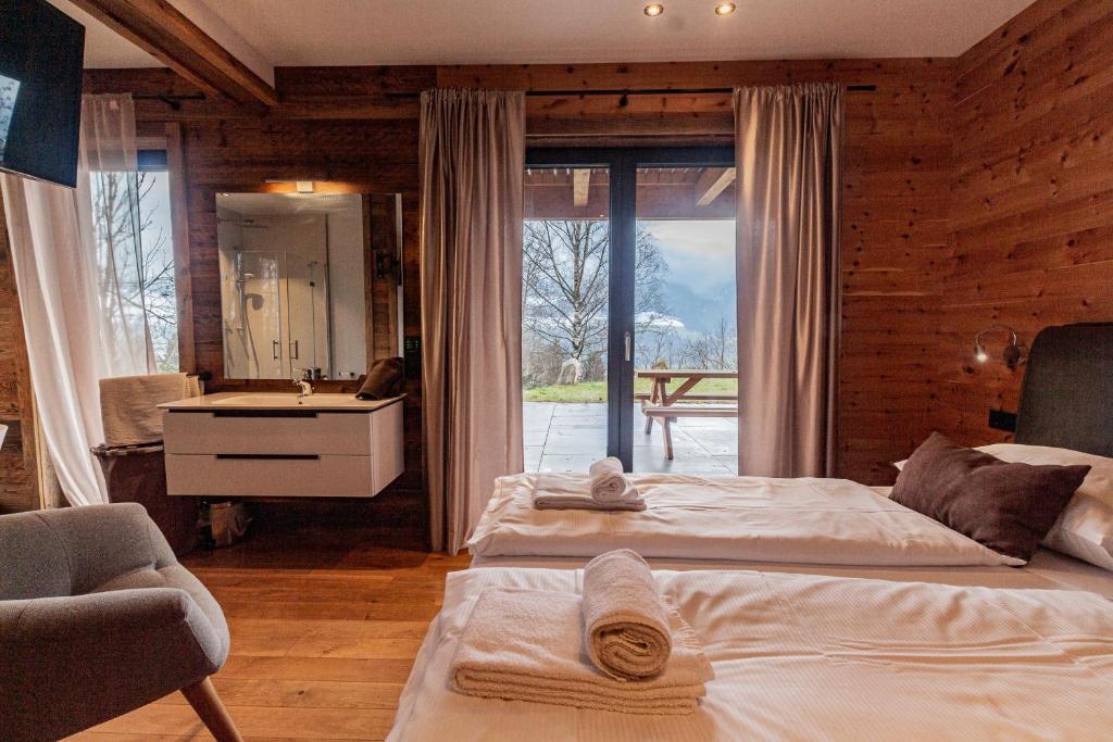 A bed or beds in a room at Chalet Dinkel in Niedernsill