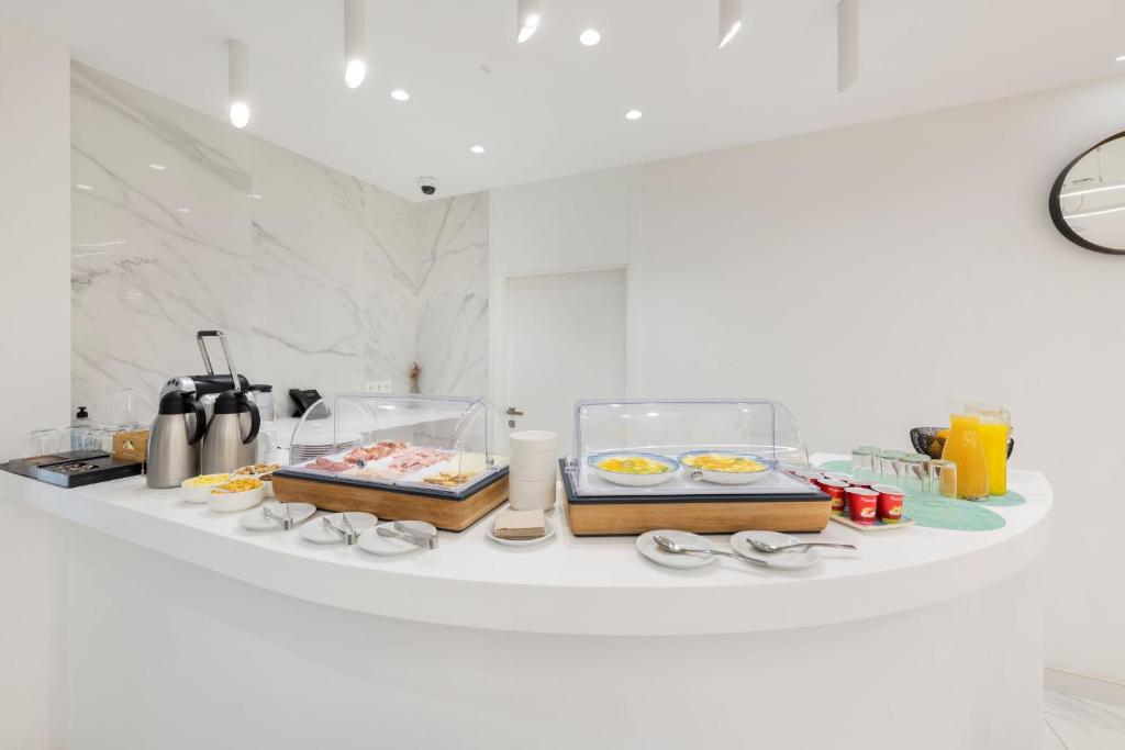 Odyssey Rooms Alicante - Resim 11