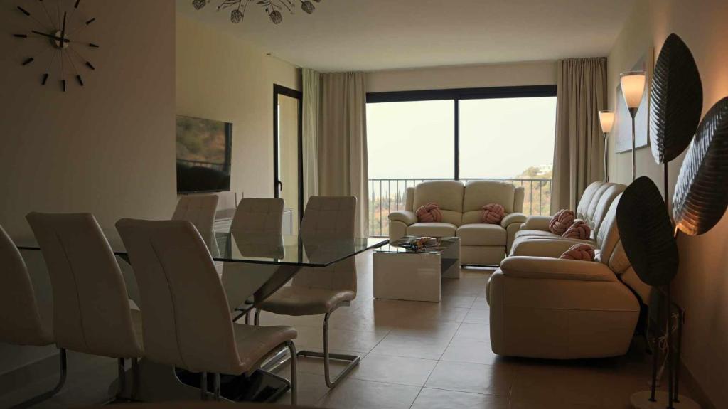 Posedenie v ubytovaní Marbella Resort Samara By Houselogy