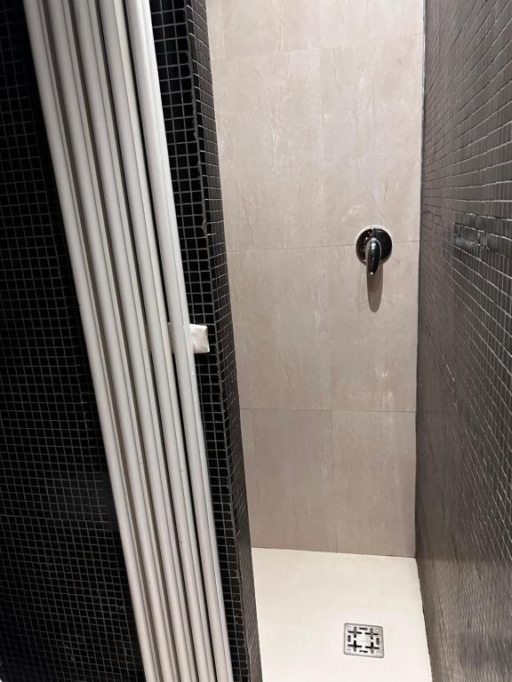 LU Suites - Chambre De Luxe Queen