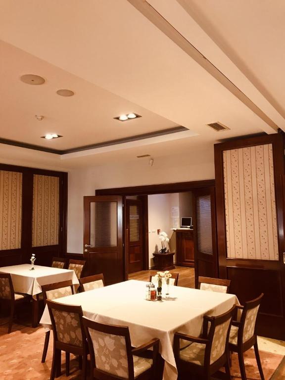 Predel za sedenje v nastanitvi Hotel Bristol