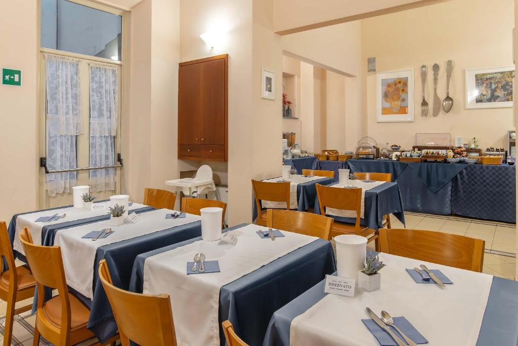 Restaurace v ubytování Hotel Bonifacio