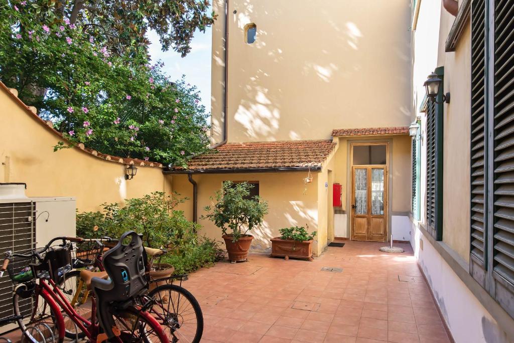 Jízda na kole v ubytování Hotel Bonifacio nebo okolí