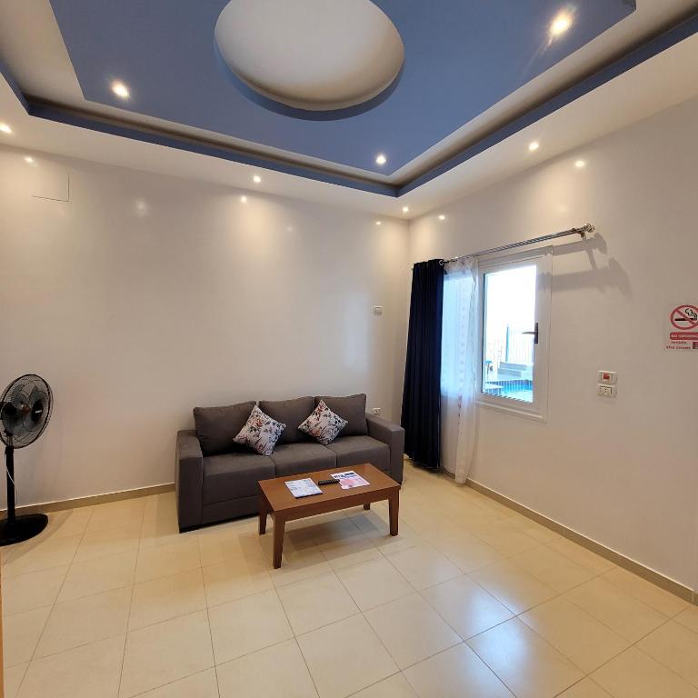 Blue Nile House - 11