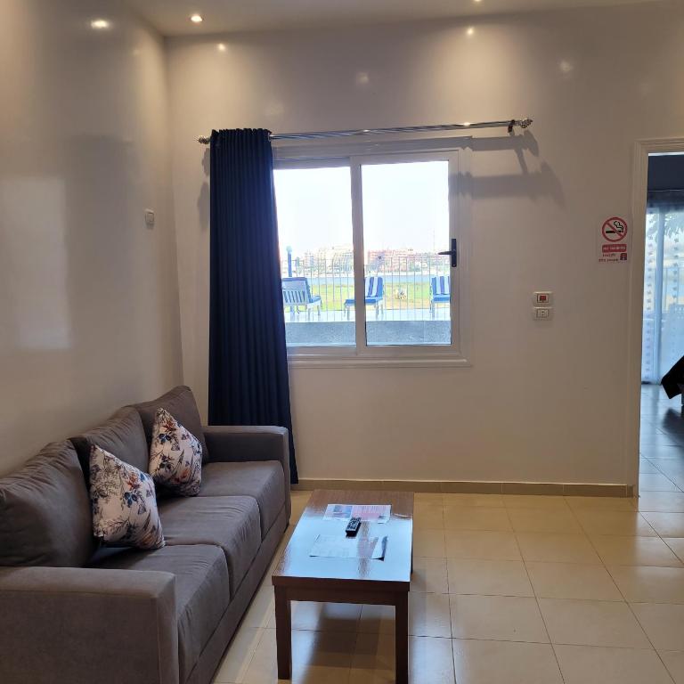 Blue Nile House - 12