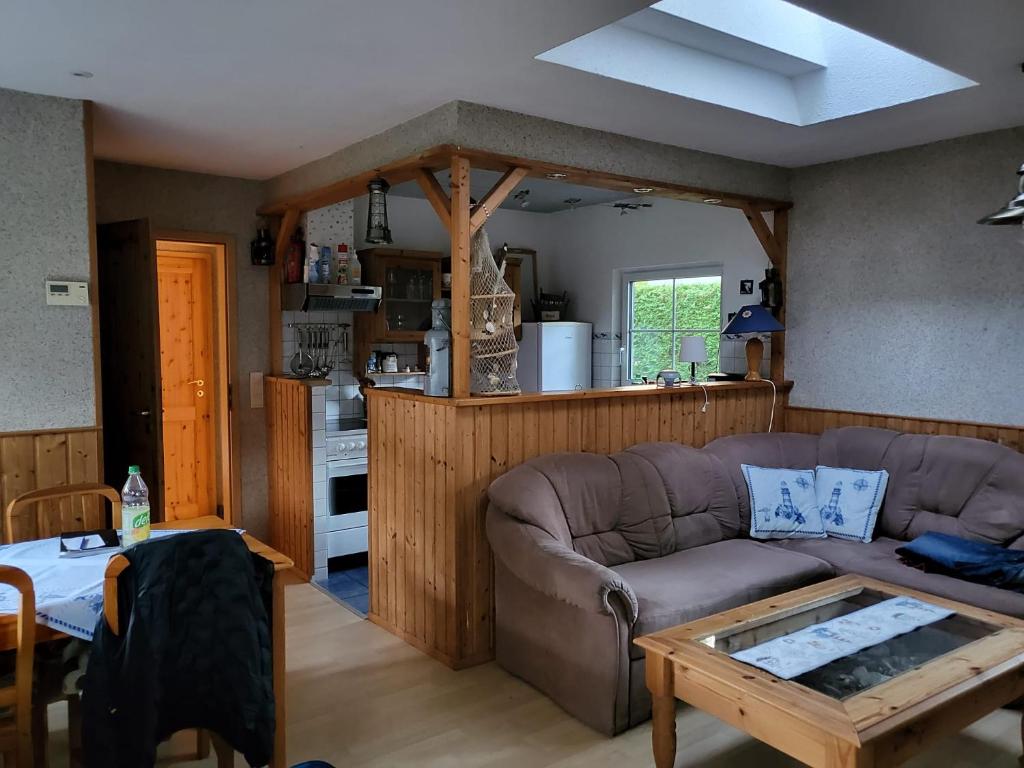 Køkken eller tekøkken på Strandbungalow Wittower Heide 24