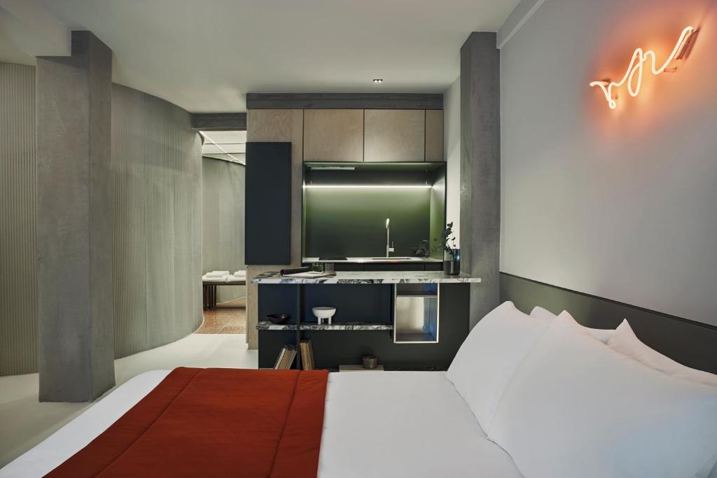 The Newel Metaxourgeio - Resim 17