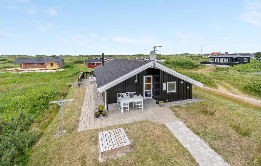 BolilmarkにあるBeautiful Home In Rm With 3 Bedrooms, Sauna And Wifiの田舎の小屋頭景