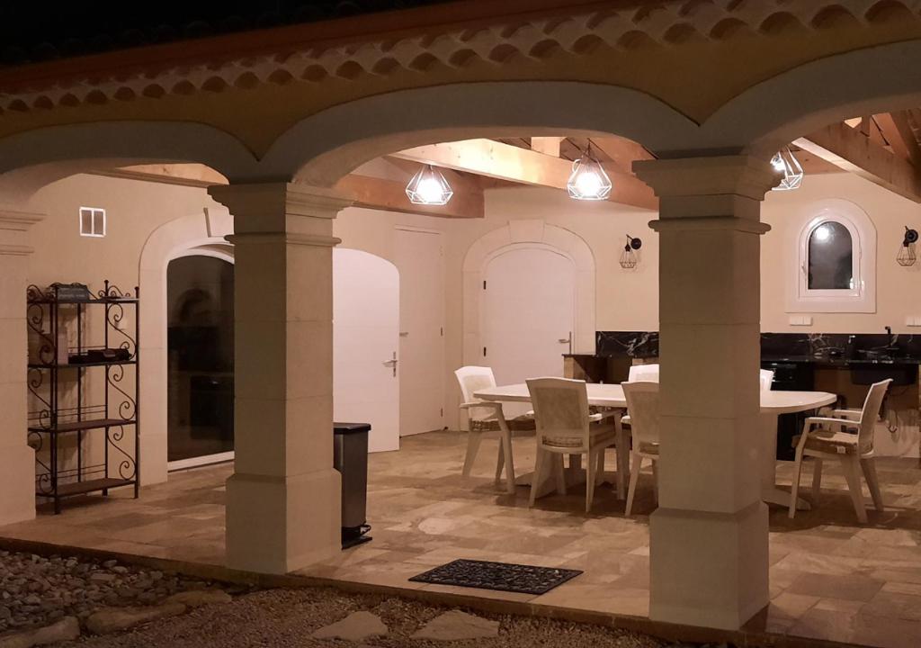 Fotografia z galérie ubytovania Echappée en Provence Appartement Mont Mirail v destinácii Rochegude