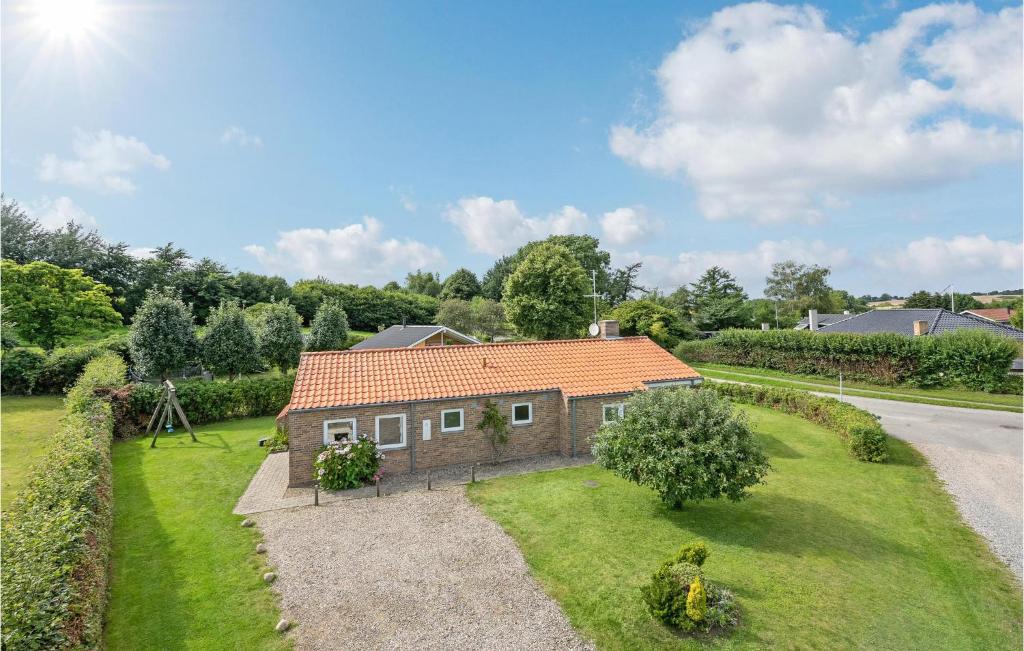 Zahrada ubytování Two-Bedroom Holiday Home In Broager