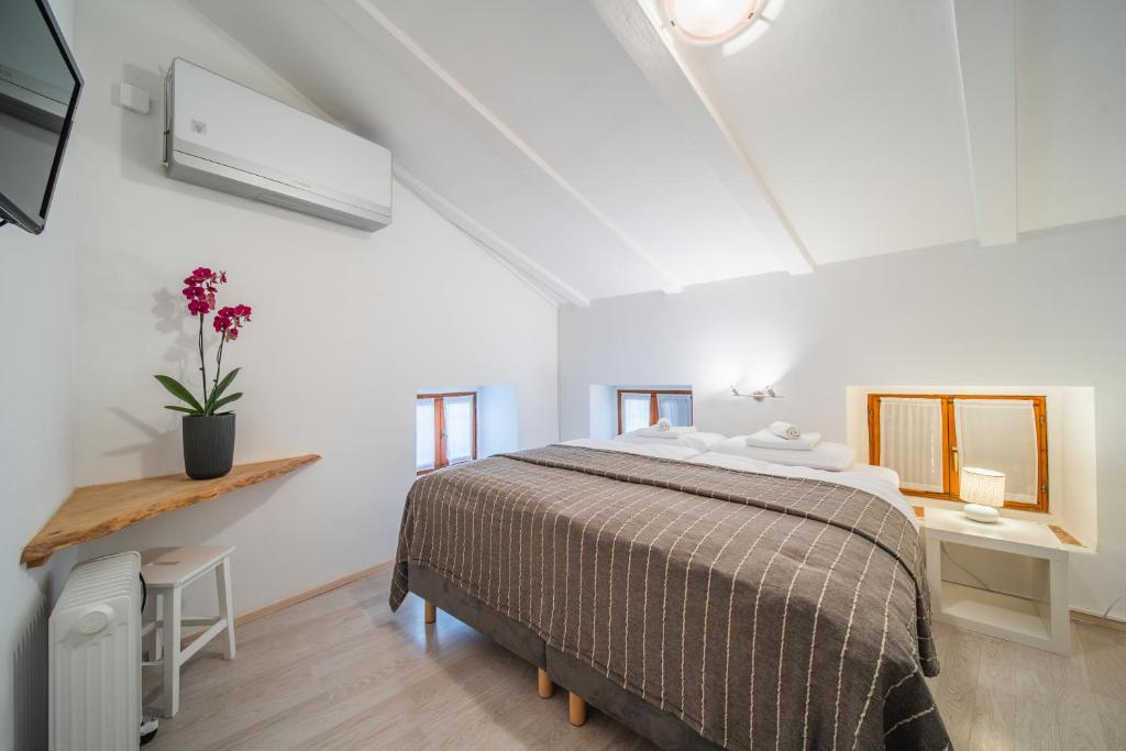 Villa Borgo B&B - Double Or Twin Room - Top Floor