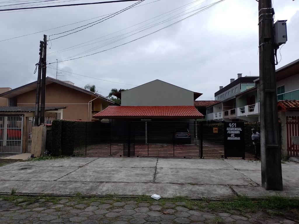 Budova, kde se prázdninový dům nachází