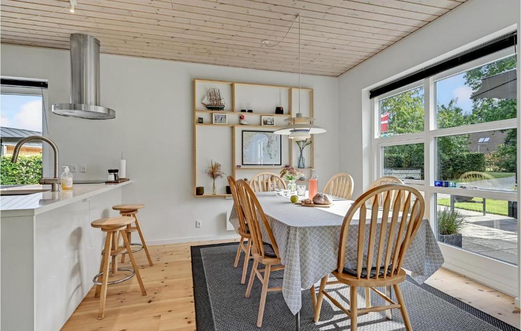 Fotografie z fotogalerie ubytování Holiday Home Ebeltoft With Fireplace Xi v destinaci Ebeltoft