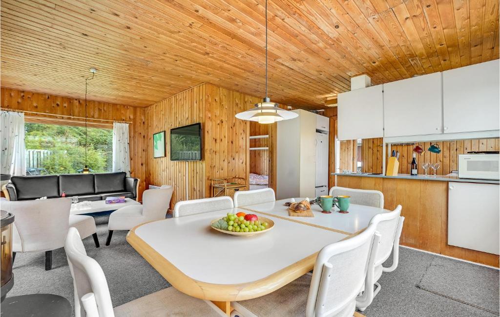 Kuchyň nebo kuchyňský kout v ubytování Holiday Home Bindslev 10