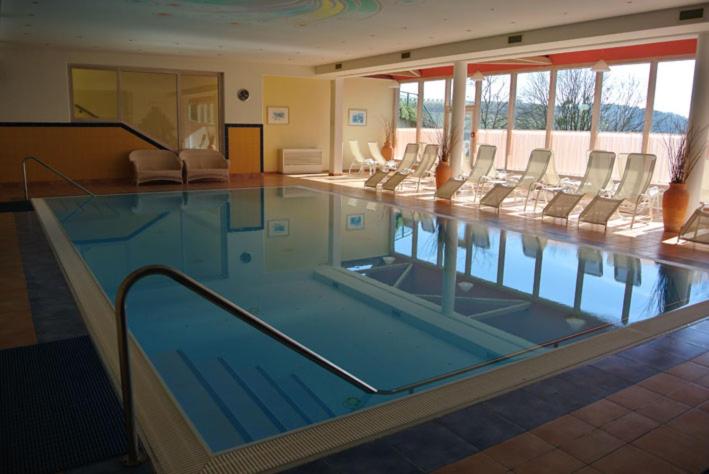 Bazén v ubytování THERMEN - APARTMENT BIODORF Bad Waltersdorf nebo v jeho okolí