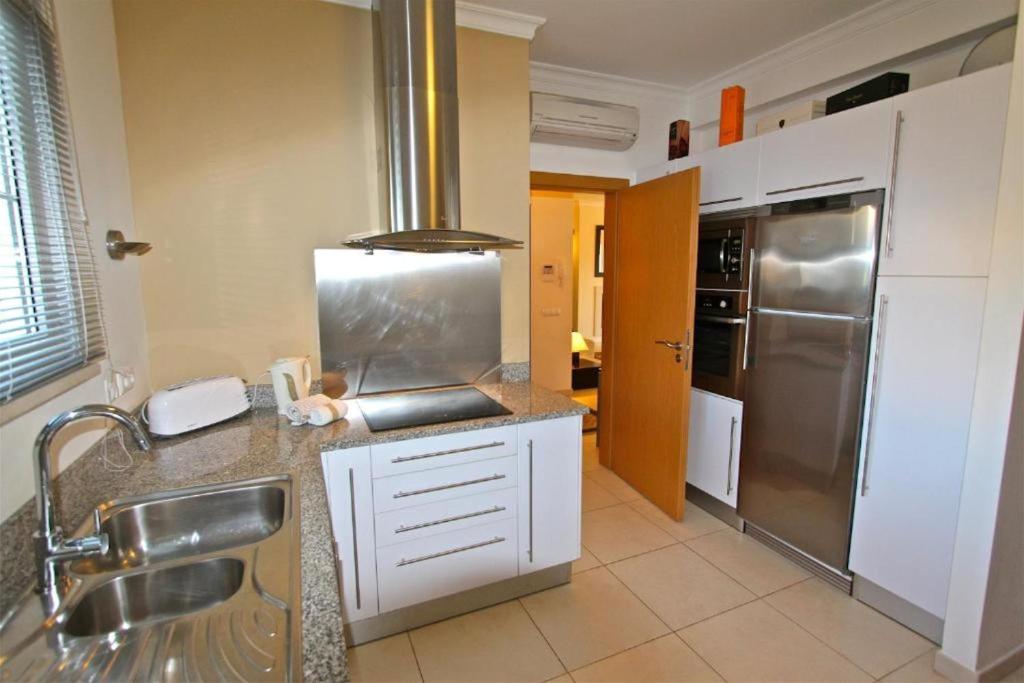 Spacious Vilamoura Villa 4 Bedrooms Villa Amendoeira Table Tennis