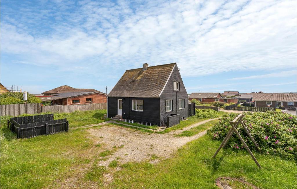 ThorsmindeにあるStunning Home In Ulfborg With 3 Bedrooms, Wifi And Saunaの草原小黒家