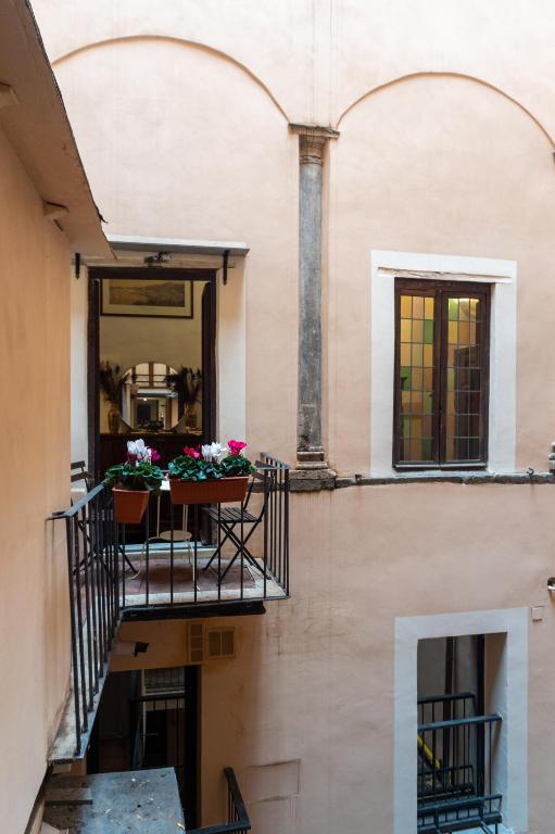 Balkón alebo terasa v ubytovaní Cartari, Renaissance flat a few steps from piazza Navona and Vatican