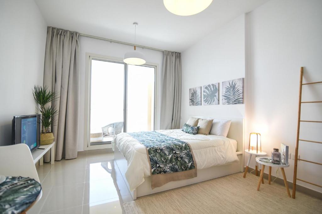 GreenFuture Contemporary Studio Amidst Top Places in JVC, Dubai