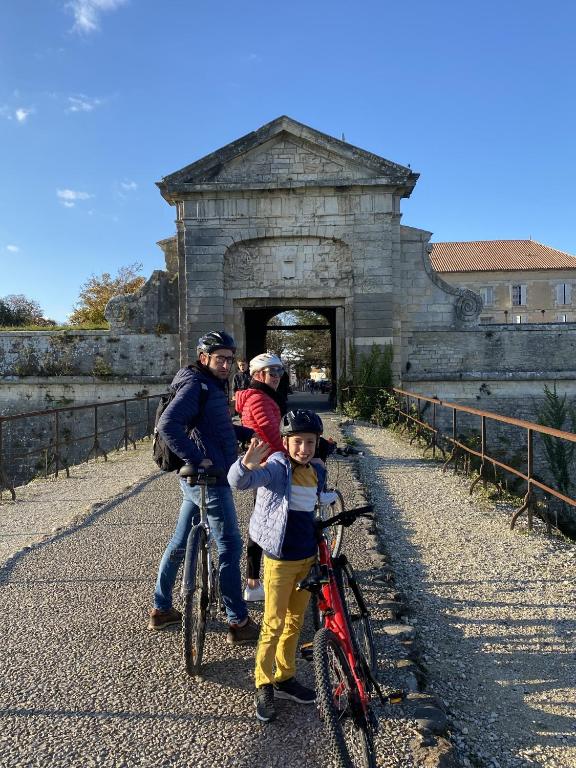 Vélo enfant 8 à 10 ans pour fille et garçon en location Ile d'Oléron