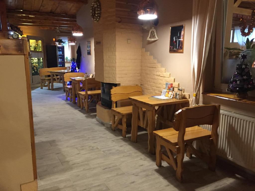 Restauracja lub miejsce do jedzenia w obiekcie Hotel Taurus